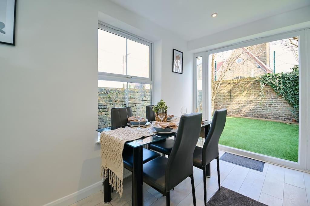 Fabulous 3 Bed Nw London Apartment With Private Garden Exterior photo