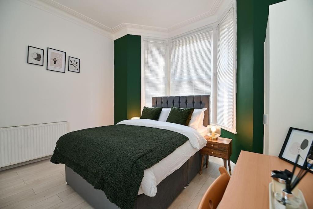 Fabulous 3 Bed Nw London Apartment With Private Garden Exterior photo